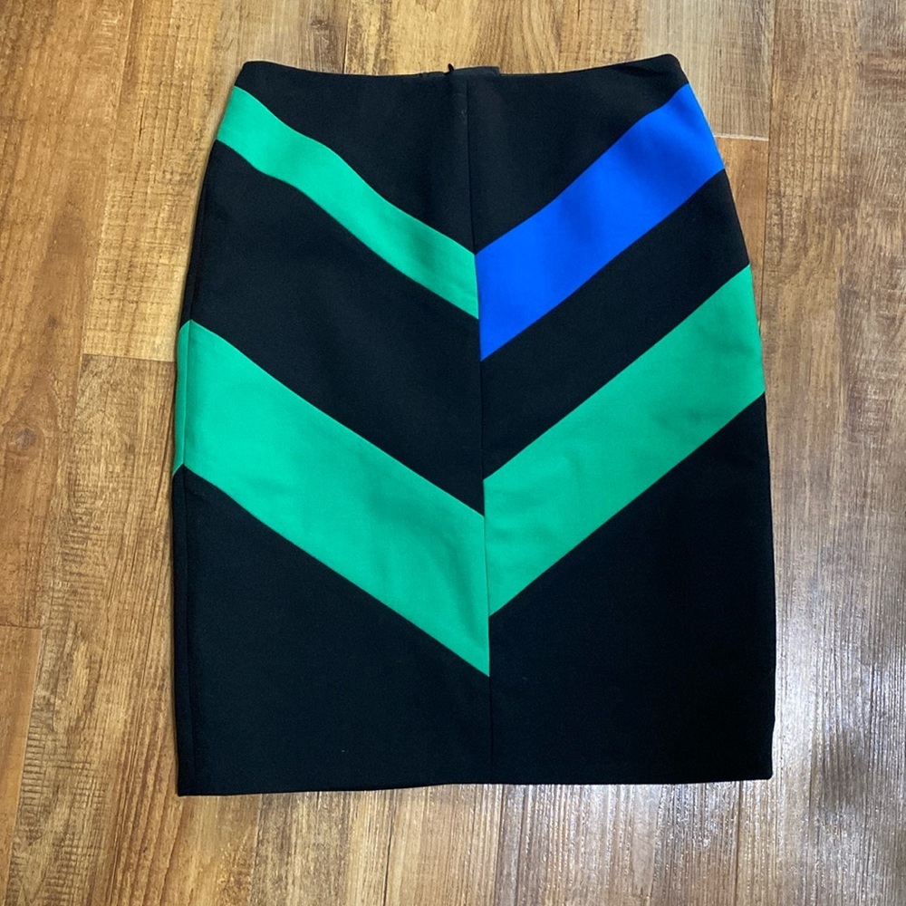 Carlisle black with blue and green chevron print pencil skirt size 0